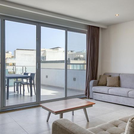 Is-Swieqi The Swieqi Poolside Suites מראה חיצוני תמונה