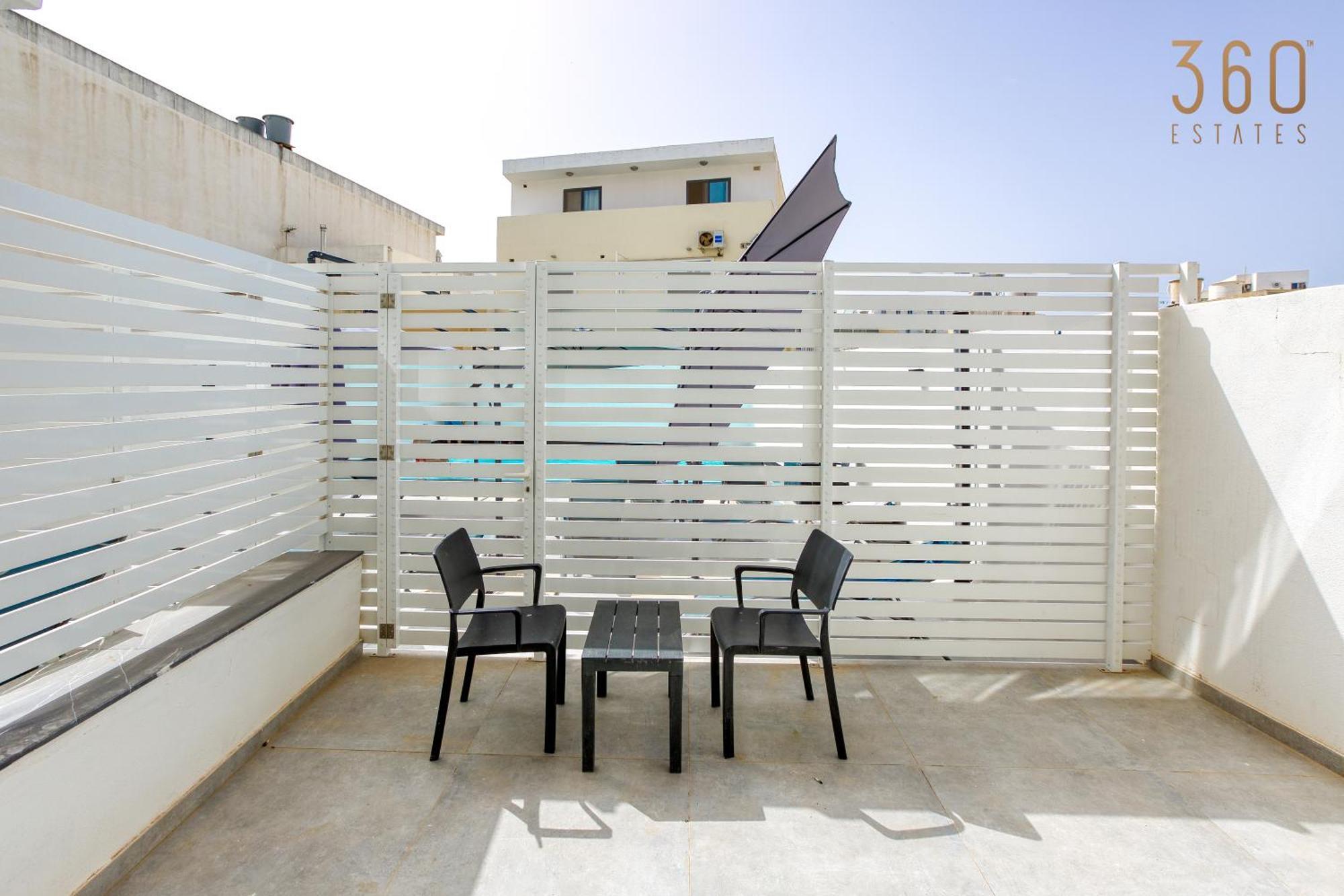 Is-Swieqi The Swieqi Poolside Suites מראה חיצוני תמונה